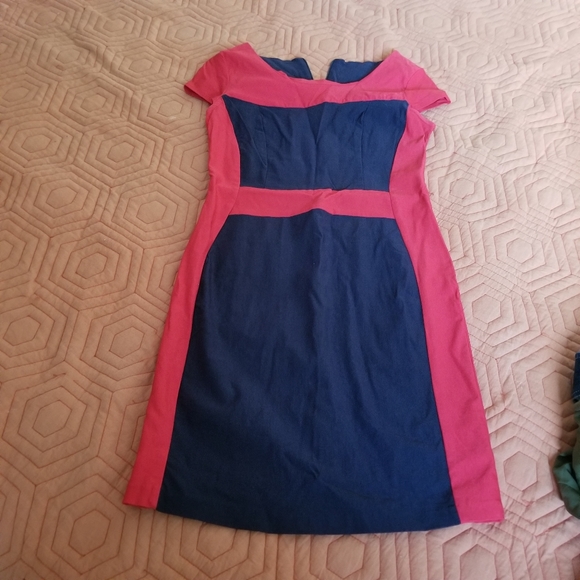 S - Dress - Picture 3 of 6